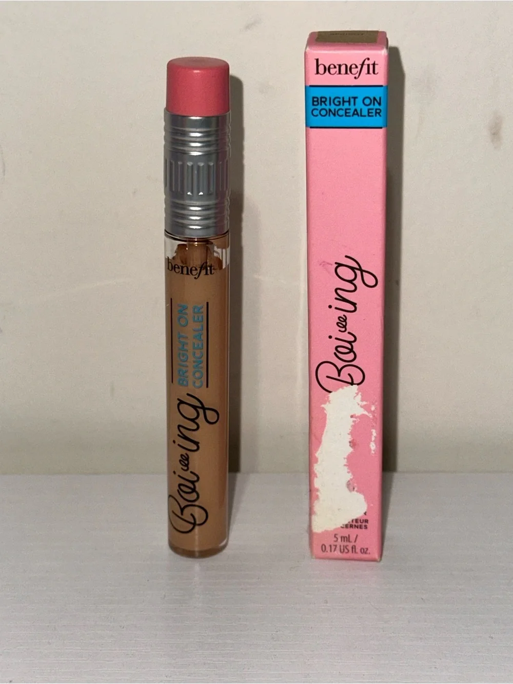 benefit Bright On Concealer Stick - Apricot with Pink Cap